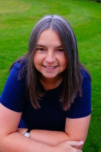 Carol Thomas headshot2